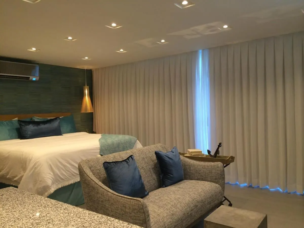 Enchanted 17 Jewel Beachfront Luquillo -Pool 푸에르토리코