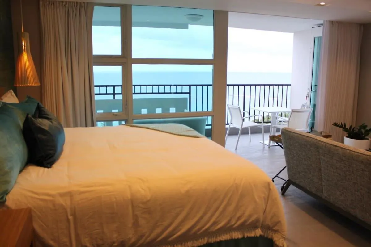 Enchanted 17 Jewel Beachfront Luquillo -Pool 푸에르토리코