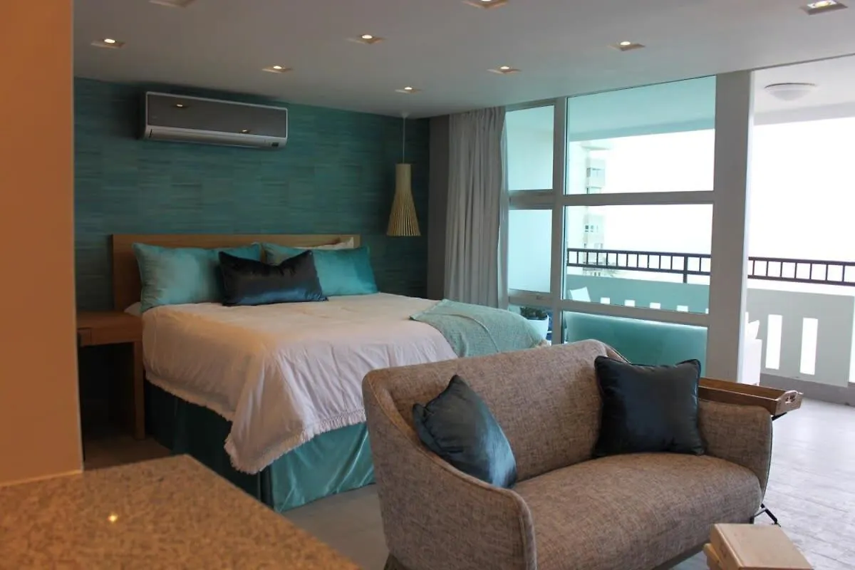Contacten van Enchanted 17 Jewel Beachfront Luquillo -Pool
